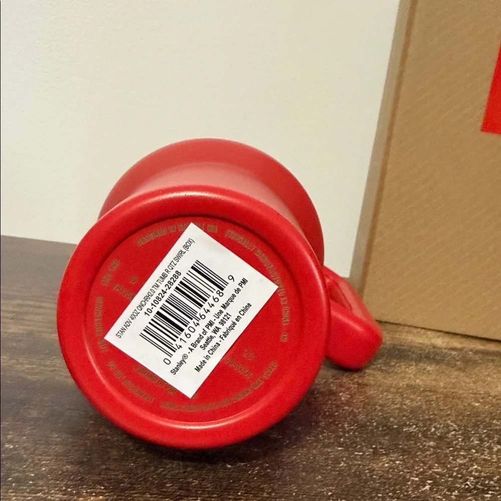 STANLEY Quencher H2.0 LIMITED RED Tumbler 40 oz Flowstate NEW - Picture 7 of 9